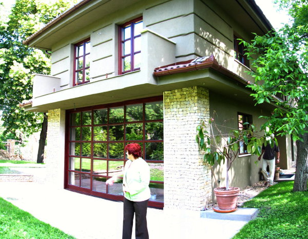 slideshow image